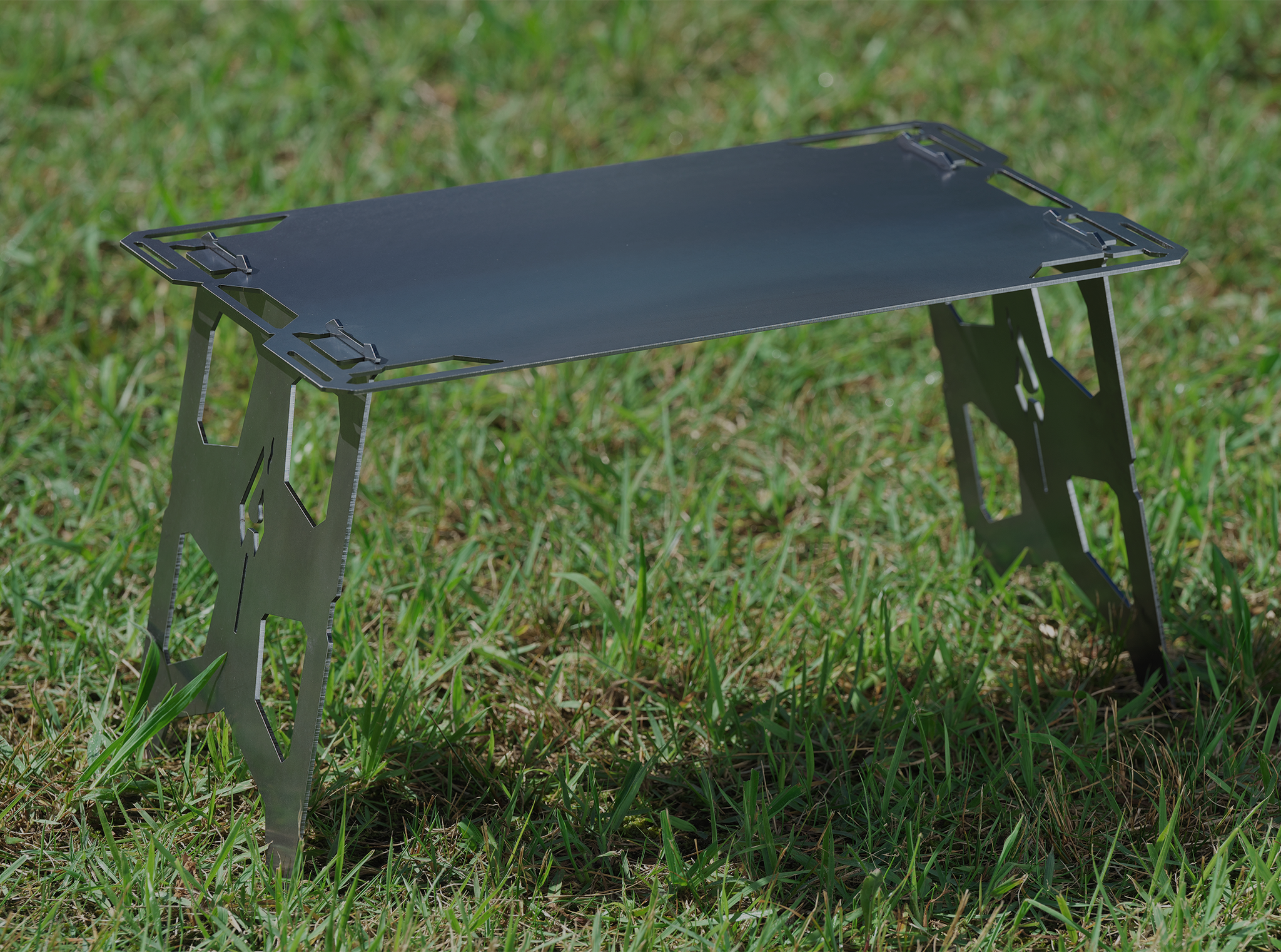 GREED TABLE SIZE L – HYTIS